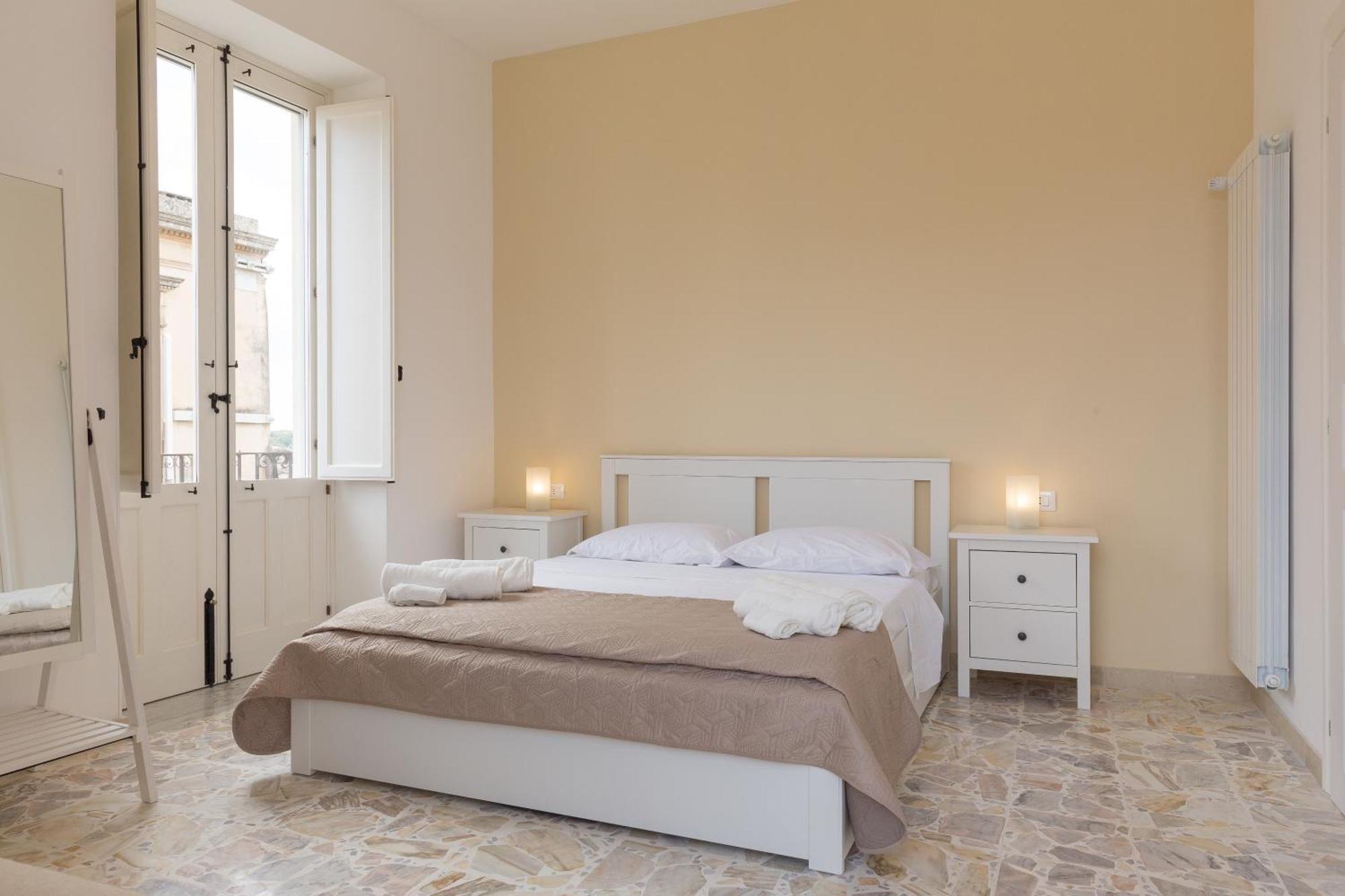 Al Corso Apartments Noto Zewnętrze zdjęcie