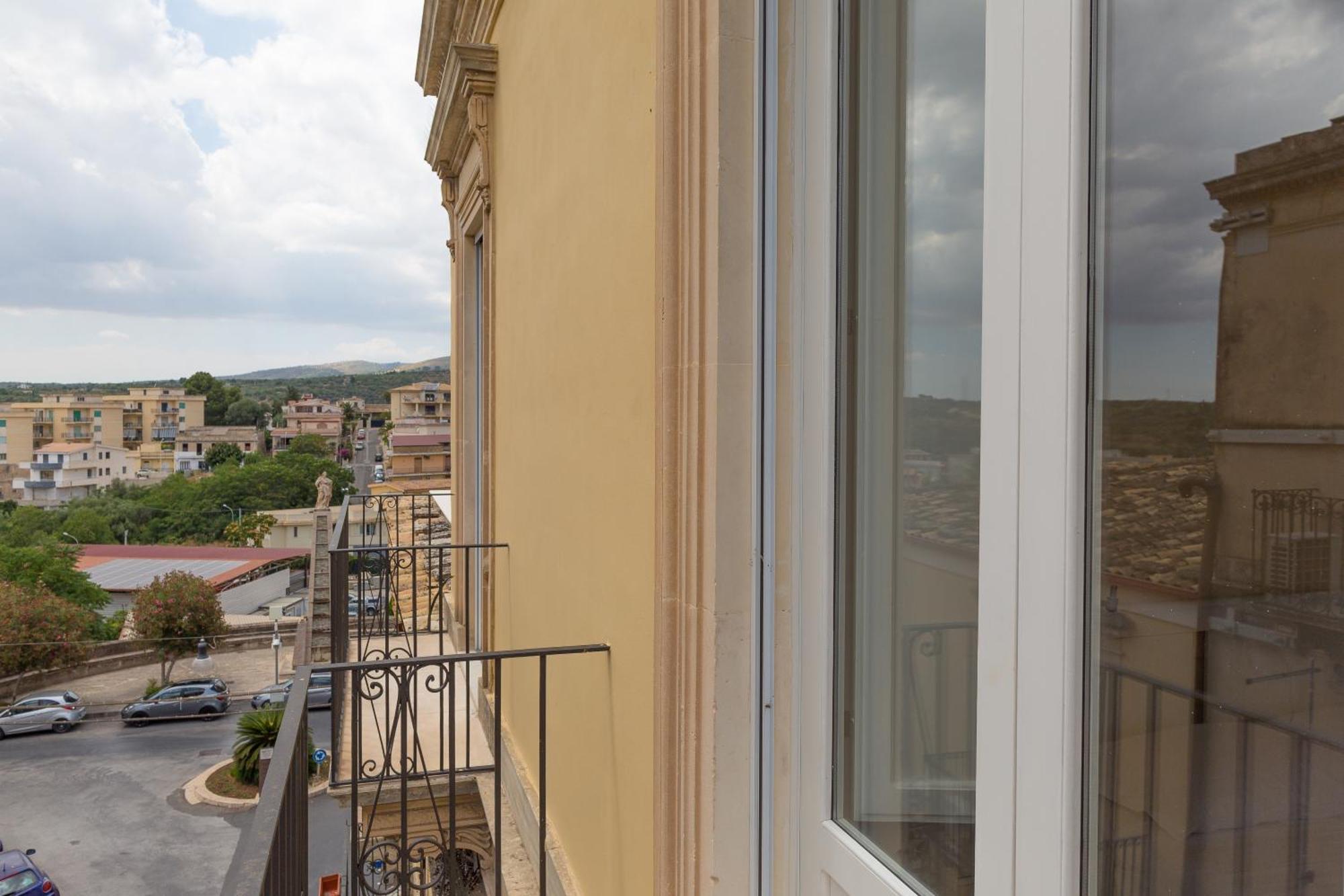 Al Corso Apartments Noto Zewnętrze zdjęcie